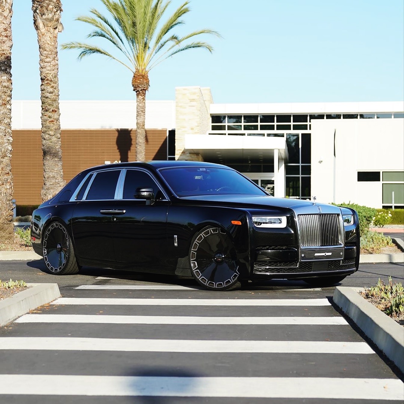 Giovanna Dicotto Mb on Rolls Royce Phantom